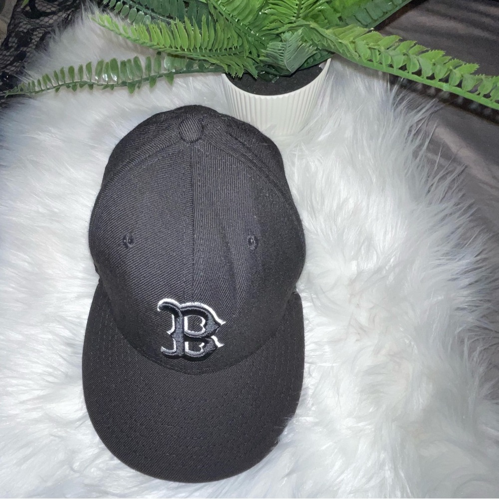 Boston hat like new OS